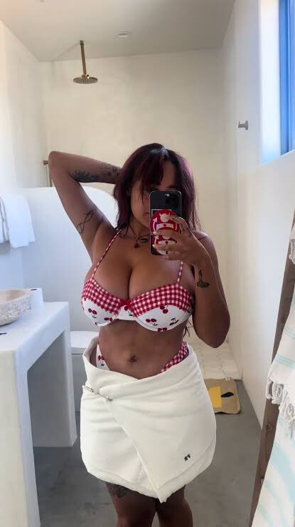 Mistresharon101's tweet photo. I’m into any kind of naughty fun but not free don’t dm for free stuff I’ll block you instantly 👌❤️‍🩹♥️ https://t.co/cwQJWlv0aU