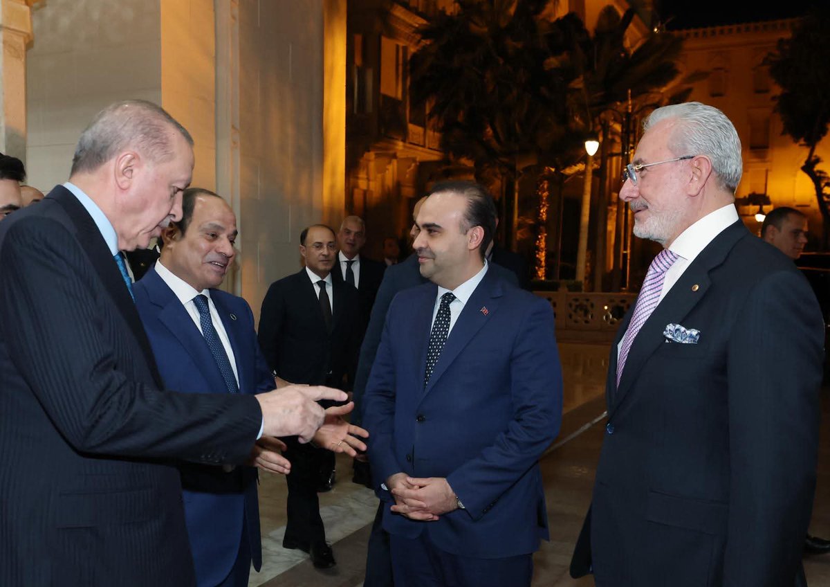 aktuel53's tweet image. Cumhurbaşkanı @RTErdogan, Sisi’ye Togg hediye etti
Cumhurbaşkanı Recep Tayyip #Erdoğan, Mısır Cumhurbaşkanı Abdulfettah es-#Sisi’ye Türkiye’nin yerli elektrikli otomobili #Togg’u hediye etti.

aktuel53.com.tr/cumhurbaskani-…

 #Mısır #ziyaret 
#mursi #Rabia