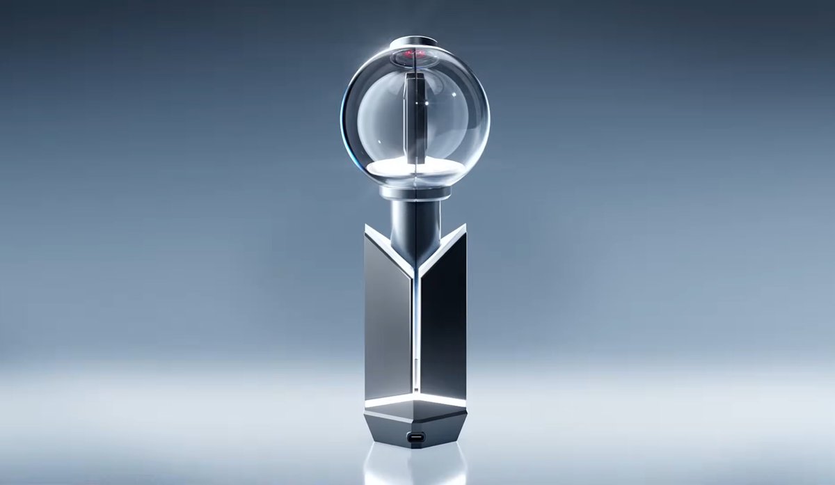 Soy yo o tiene un soporte para cargarla? No te creo nada los detalles, es PERFECTA 😮‍💨