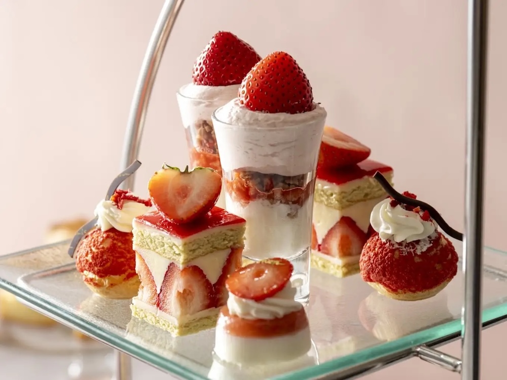 luxuryhotel_jp's tweet image. ヨコハマ グランド インターコンチネンタル ホテル

いちごとミルクのアフタヌーンティー
icyokohama-grand.com/restaurant/det…

フランスで「春を告げるケーキ」として有名な「いちごのフレジェ」をはじめ、甘酸っぱい苺とコク深いミルクのスイーツを楽しめる

2026年2月16日～5月10日