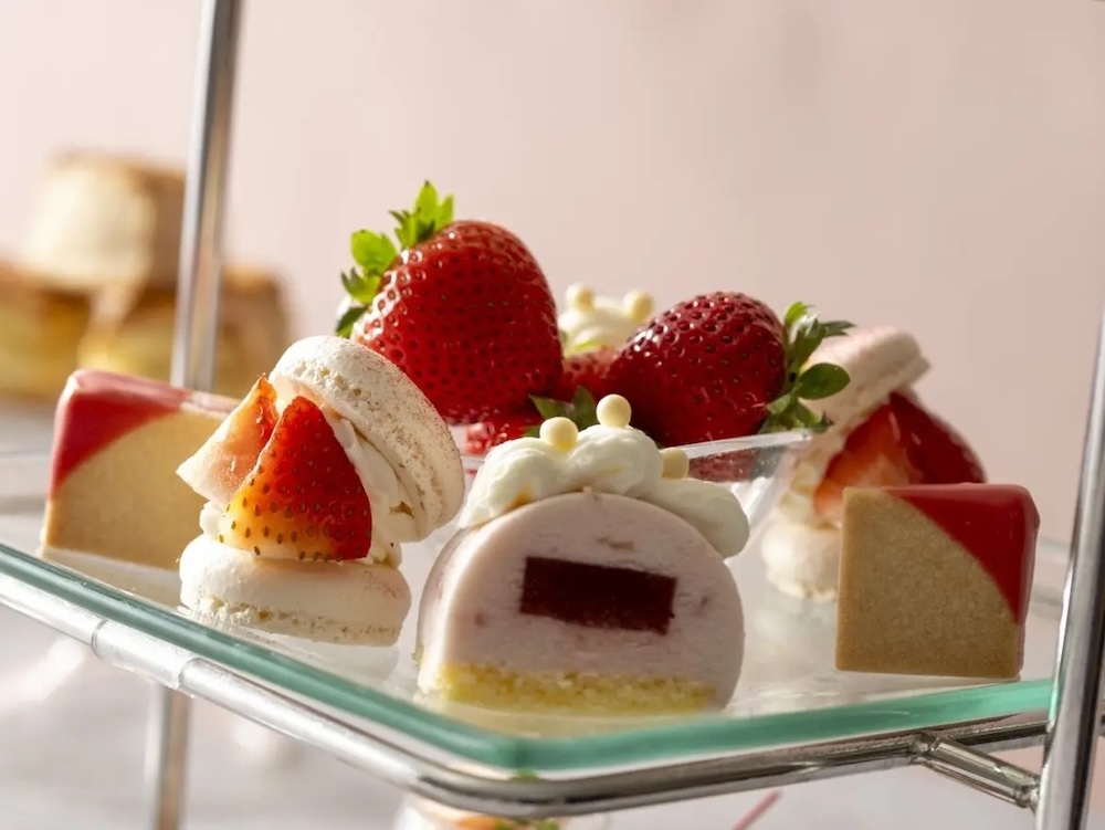 luxuryhotel_jp's tweet image. ヨコハマ グランド インターコンチネンタル ホテル

いちごとミルクのアフタヌーンティー
icyokohama-grand.com/restaurant/det…

フランスで「春を告げるケーキ」として有名な「いちごのフレジェ」をはじめ、甘酸っぱい苺とコク深いミルクのスイーツを楽しめる

2026年2月16日～5月10日