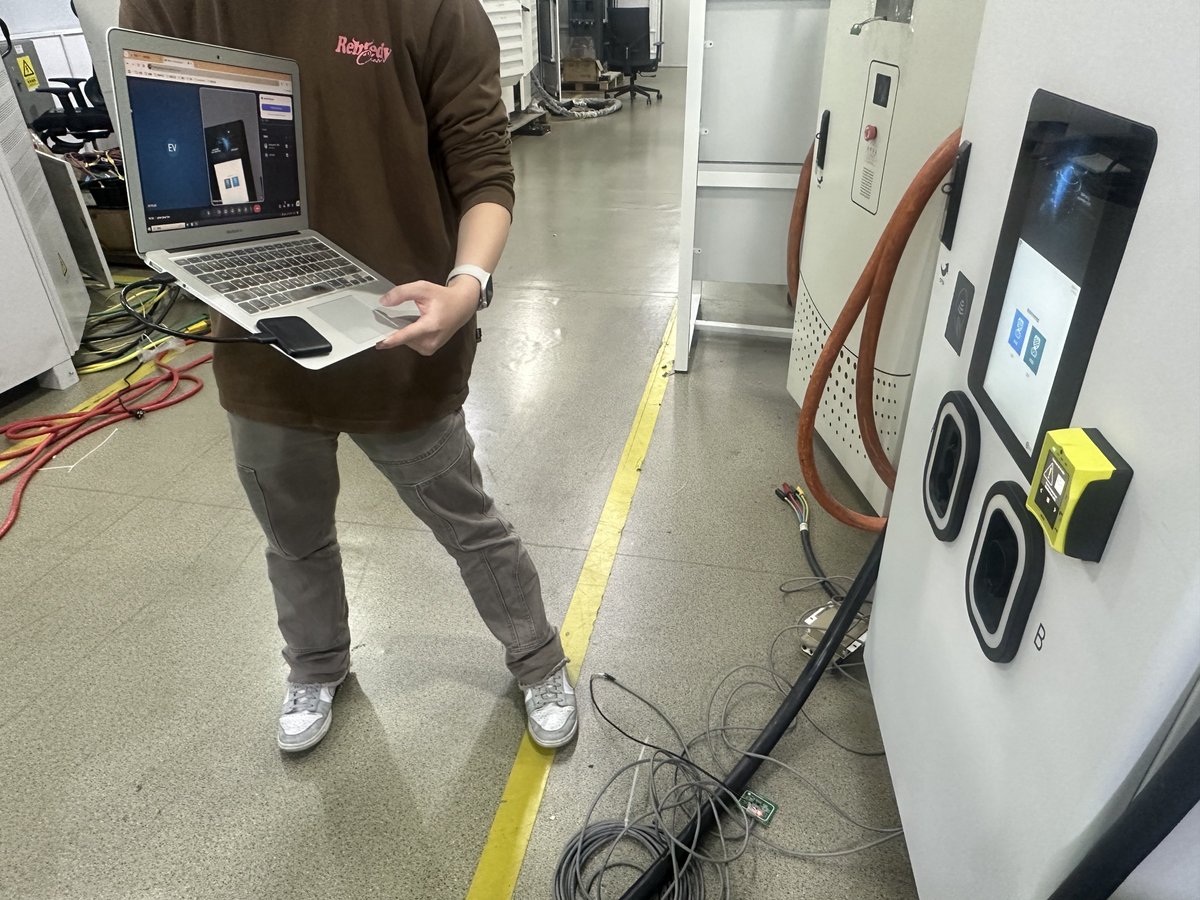 Maruikel's tweet photo. #240kWCharger | Remote Testing for #ThaiEV⚡🇹🇭
MARUIKEL completed seamless #RemoteTesting &amp; commissioning of the 240kW high-power #DCFastCharging for Thai partner.Engineered for Thailand’s climate, it delivers 96% efficiency, 1000 VDC wide voltage, and IP-rated outdoor durability https://t.co/n5qAtAhODj