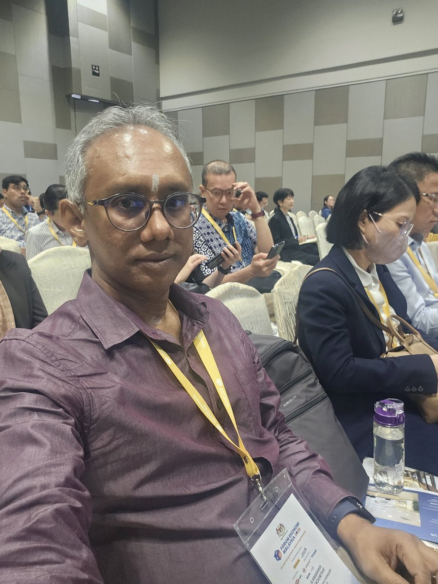 ilamaranr's tweet photo. Attending "Forum Ekonomi Malaysia 2026 (FEM 2026)" organised by Kementerian Ekonomi Malaysia on 05/02/2026 at Kuala Lumpur Convention Centre. 🇲🇾😊
"Accelerating Growth, Advancing Malaysia"
@EkonomiMalaysia
@akmalnasir #FEM2026 #EkonomiMalaysia #PEWP #IVARNetwork https://t.co/crCjDSKu4a