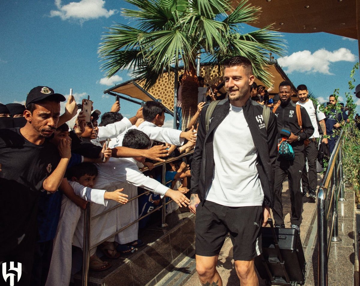 طارق tweet media