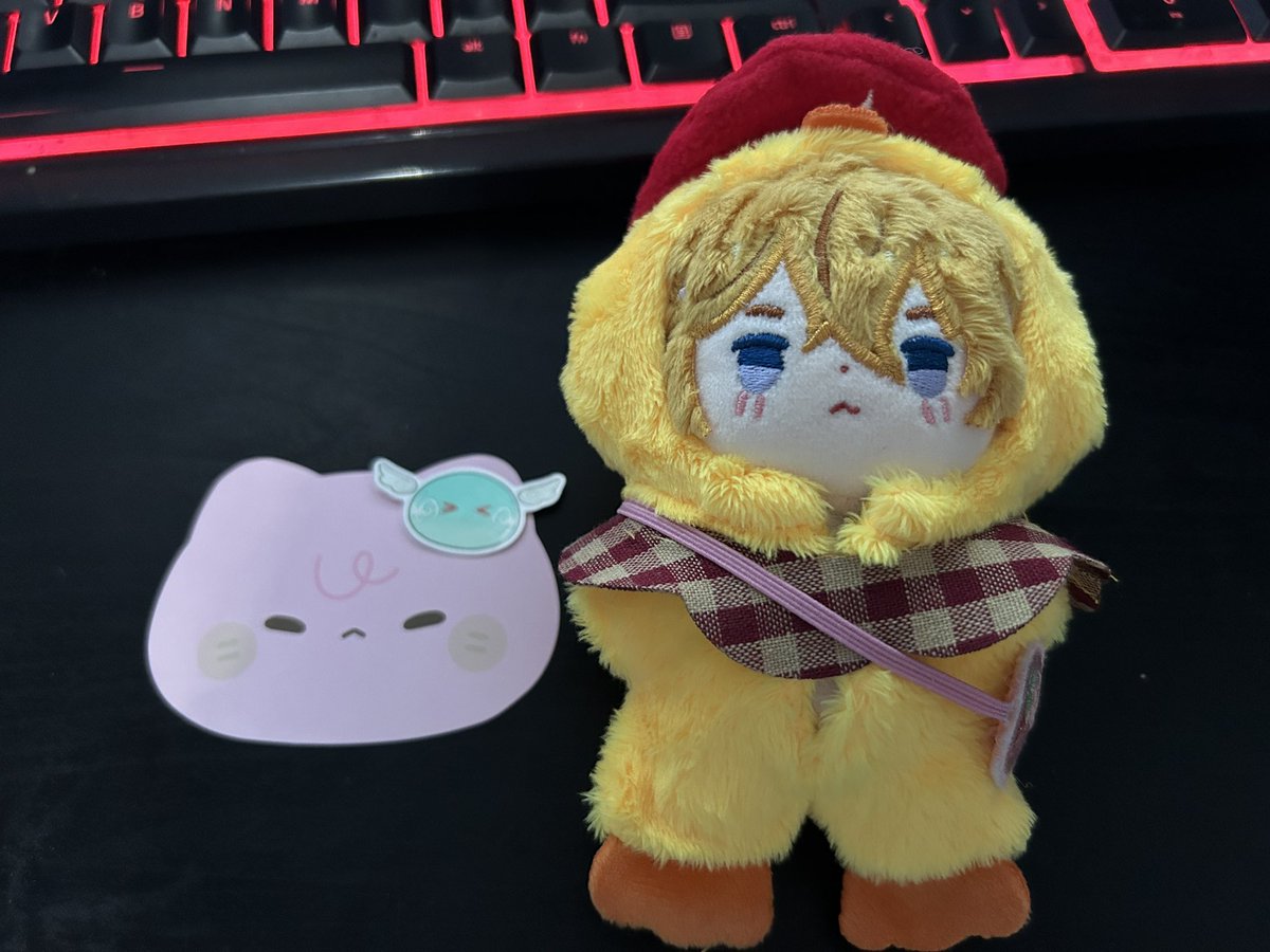 ive kinda retreated to my priv and art acc for yapping and . art respectively idrk what to use this one for look at my new touys