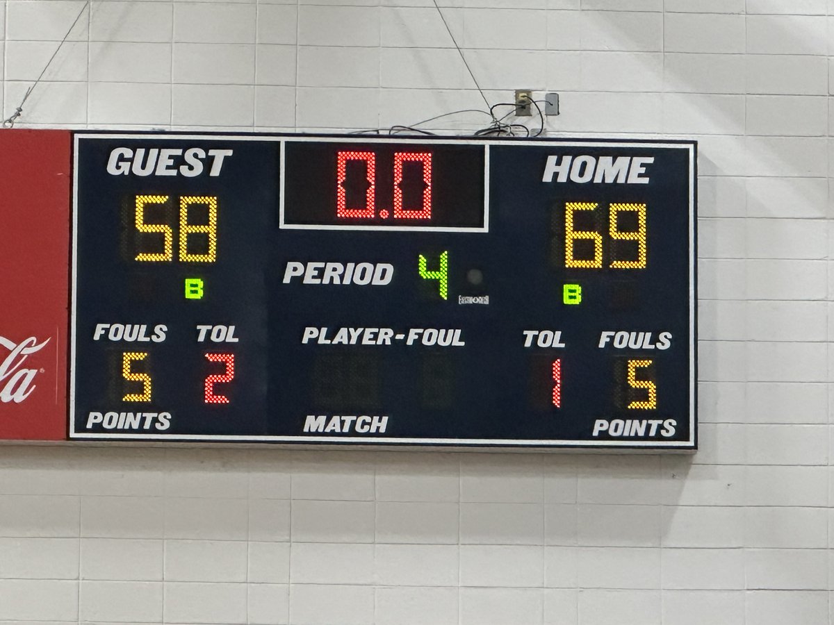 thejoshaubrey's tweet photo. Statesboro hands Bradwell their first region loss of the season next up the region tournament next week at Effingham County the final 4 will take place at Bradwell as well as championship https://t.co/NbuezZEKl4