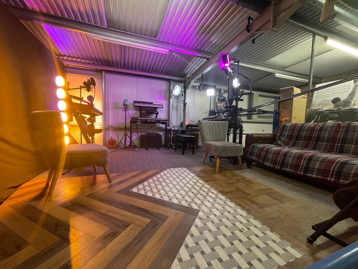 Tenveo Official tweet media