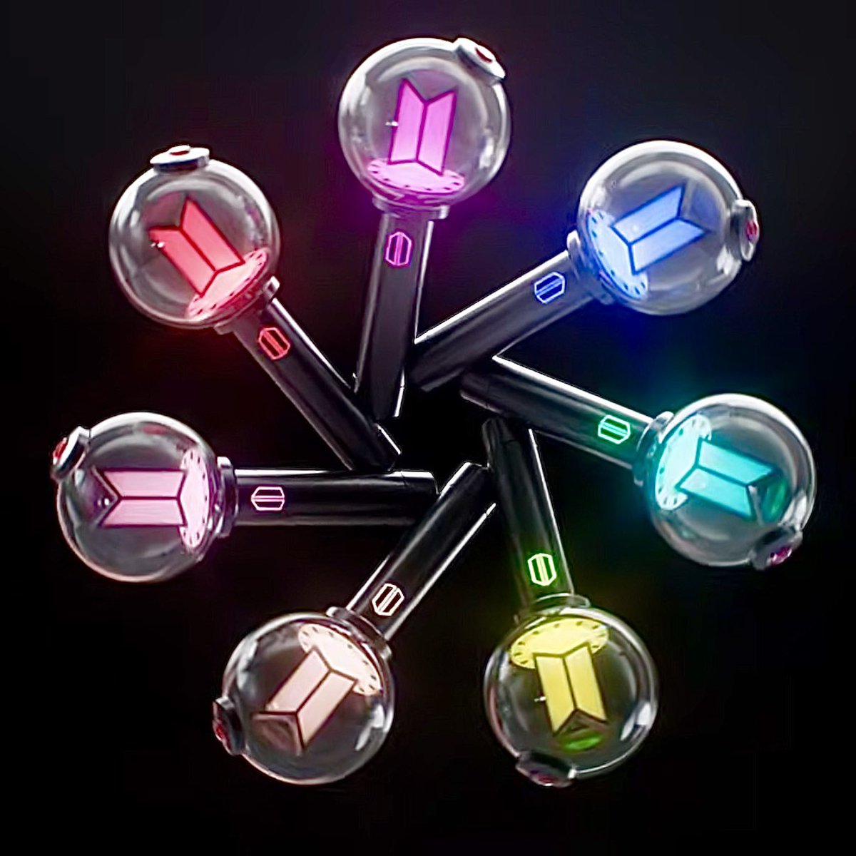 ニューアミボム情報‼️#BTS ✓新しい機能と公演演出システムが搭載され