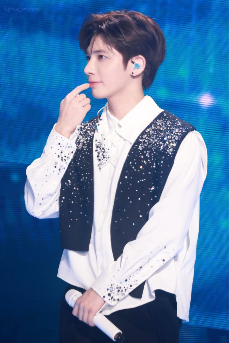 ε(⁎⁍̴̛ᴗ⁍̴̛⁎)_/ﾟ:･☆
#텬냥이생일_모아가_축하한다고냥 
#ForeverWithYouTH 
#태현 #TAEHYUN