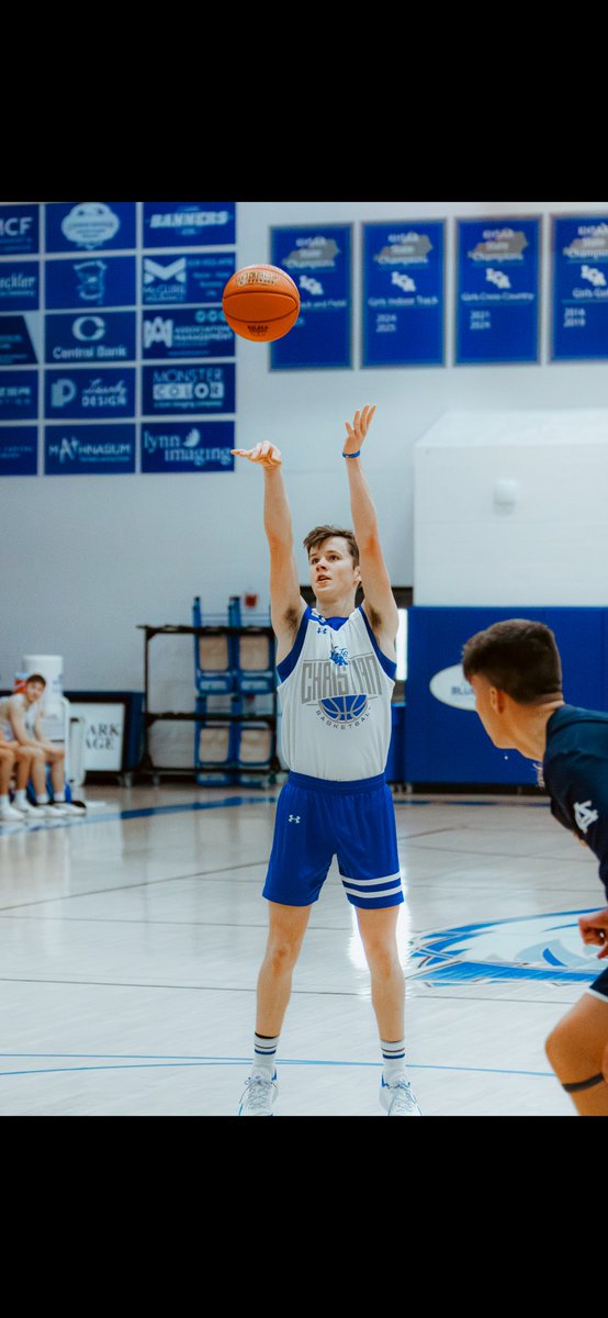 LexChristianBasketball tweet media