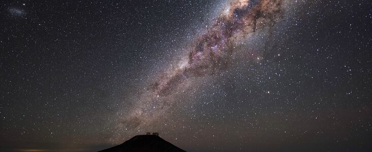 Se pone de manifiesto la necesidad urgente de establecer medidas de protección claras en las áreas alrededor de los observatorios astronómicos. bit.ly/4ad5IHN. #NdE2026