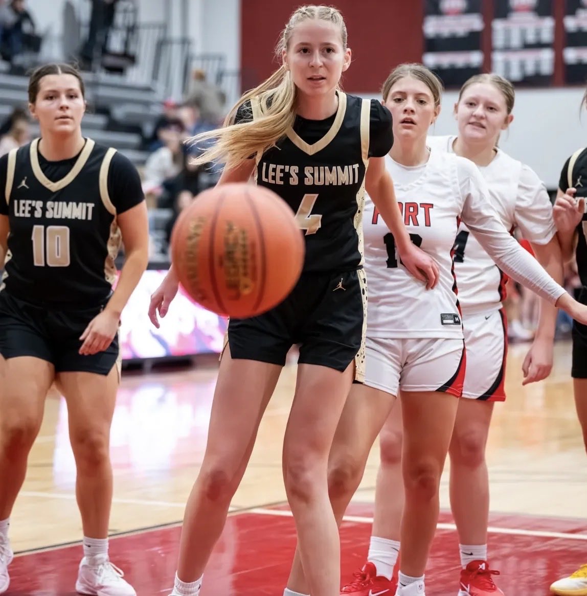 kcstorm_elite's tweet photo. Happy National Girls and Women in Sports Day!! 🏀🥎⚽️🏈🏐

We had the privilege of attending the NLI Signing Day at LSHS for @KeiraRausch!! What a phenomenal event!! 🫶

Congratulations, Keira! We are so excited for you and @SCStorm_WBB! 

@LSHSGBB @PGHMissouri @LSHSAthletics https://t.co/vNTemw8bMt