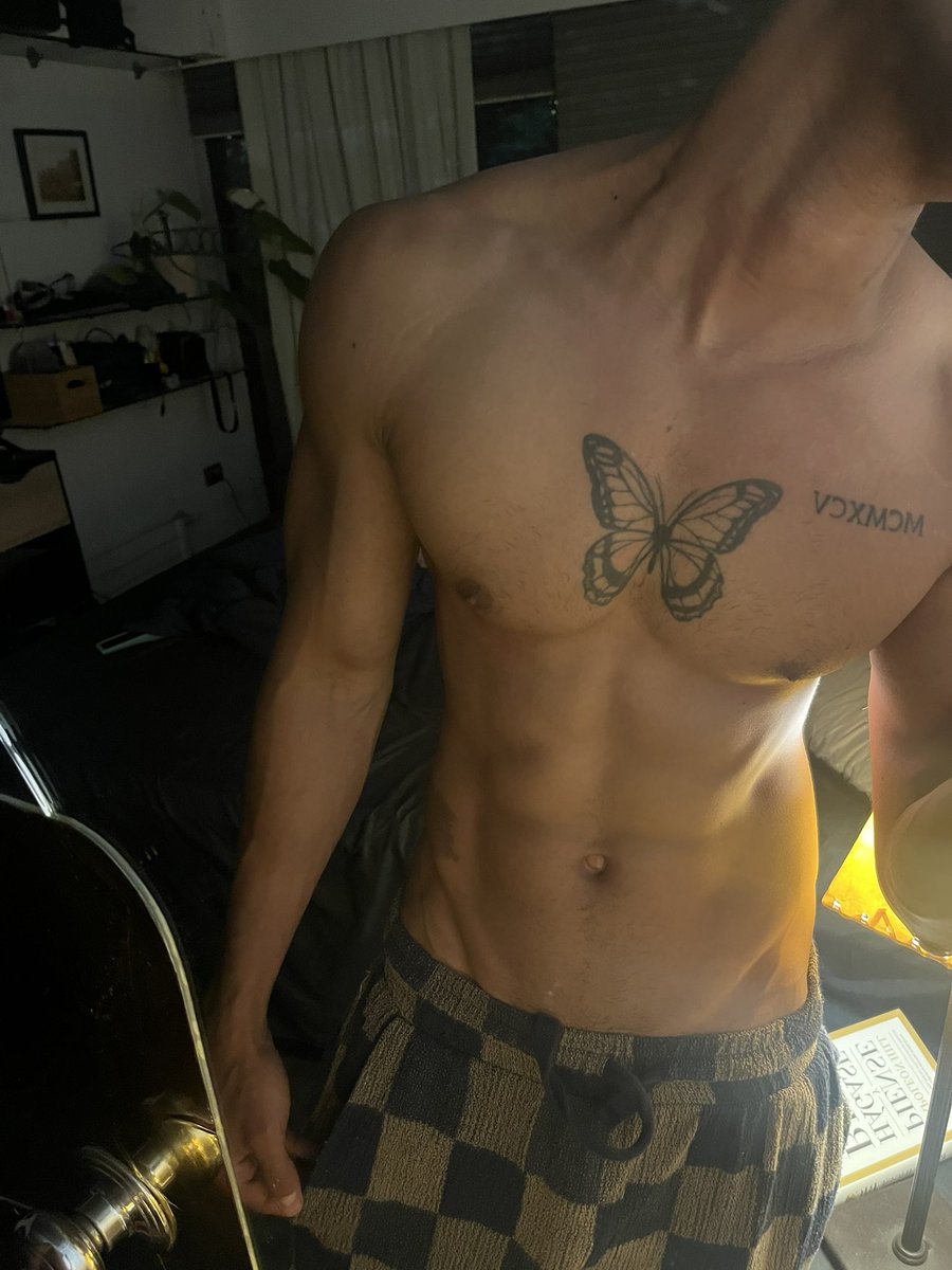 Carlos Salahe 🎧 (@carlossalahe) on Twitter photo 