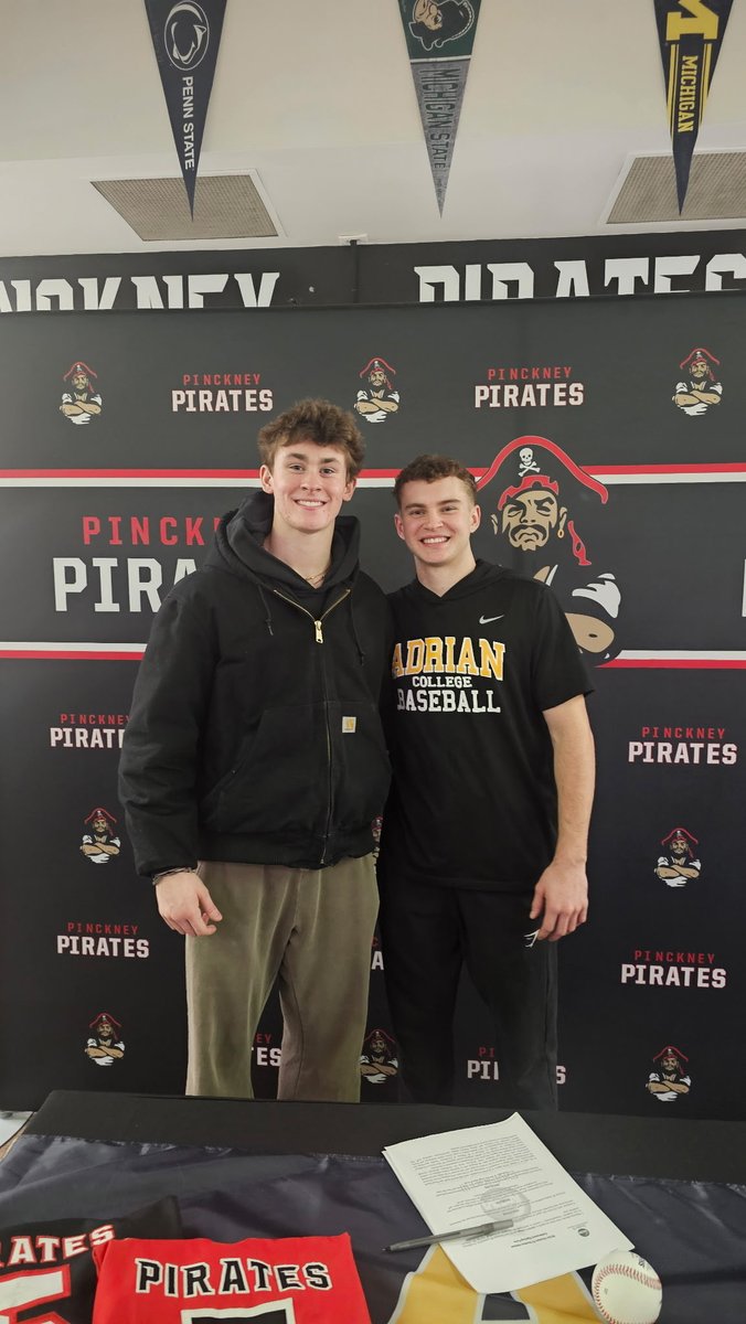 Pinckney Baseball tweet media