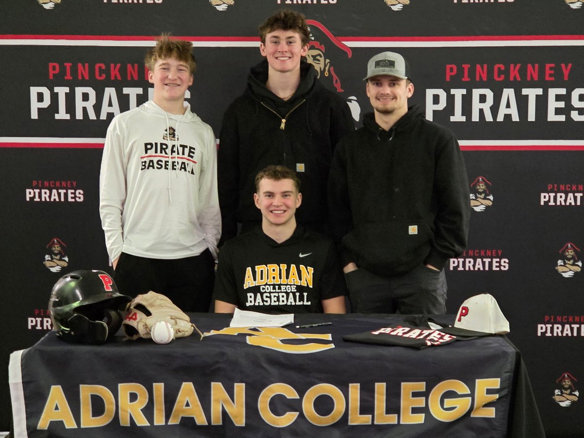 Pinckney Baseball tweet media