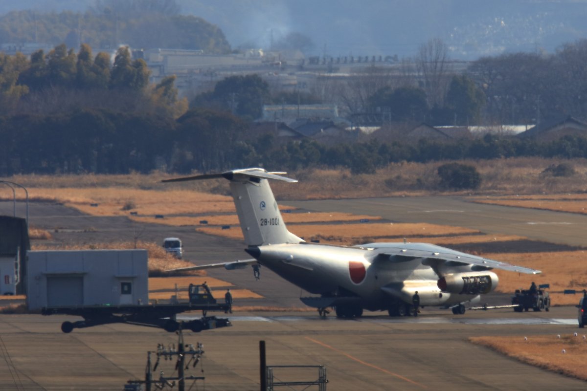 naoki_o_0557's tweet image. 2026/2/5 岐阜基地
C-1FTB（1001）
銀ちゃん
最後に少し洗浄され、解体場へと送られました。
#岐阜基地