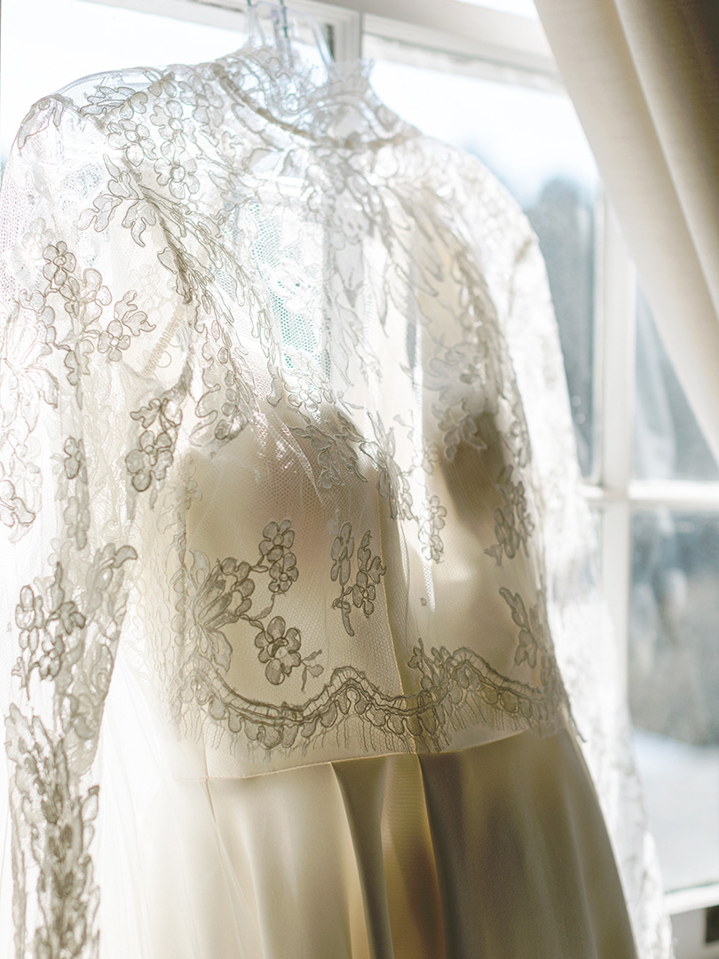 WhiteOnDISC's tweet photo. Eliza embodies effortless elegance in White Couture by Jodi Moylan at White on Daniel Island. Designed and crafted in house, White Couture is defined by thoughtful structure, refined detail, and a deeply personal approach to bridal design https://t.co/mXPCxG1xZJ #weddingdress https://t.co/OCELSKTlYI