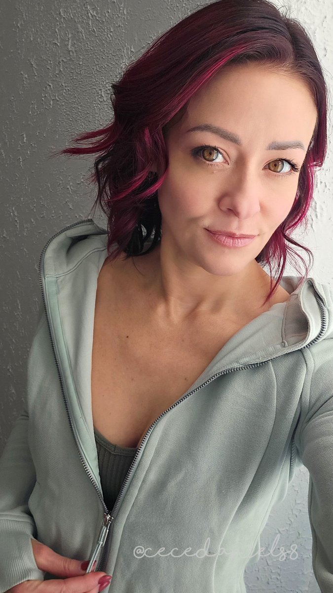 NoT yOuR aVeRaGe X sEkS 🤖 NuNu tweet media