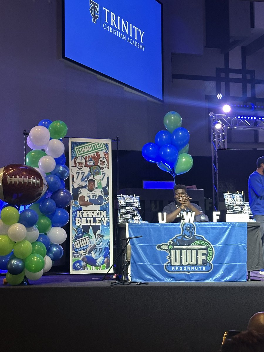 KavainBailey's tweet photo. Today was amazing!!! I’m ready to work now!! 💪🏾 #AGTG Thanks to everyone who believed in me. #Argos 
@CoachKNobles @KWPRecruiting @coach_dbaker @ssaulnier1 @AthleticsTca @UWFFootball @GoArgos @bhernyscoutguy @RecruitingBh https://t.co/J4yKJA1M80