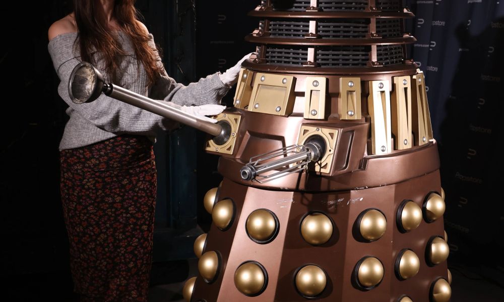 ‘Doctor Who’ fans can buy life-sized props at auction: talker.news/2026/02/04/doc… 

#DoctorWho #entertainment #auctions