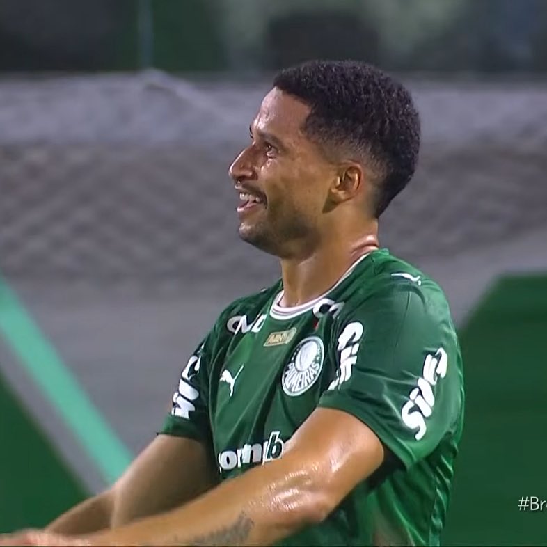 latiflavio's tweet image. destaques de Palmeiras 5 x 1 Vitória:

- Murilo fez um jogo muito seguro e foi premiado com um gol. Importante para recuperar a confiança.
- Andreas Pereira fez seu melhor jogo pelo Palmeiras. Muito importante para clarear o jogo.
- Hoje, Maurício é titular do Palmeiras.