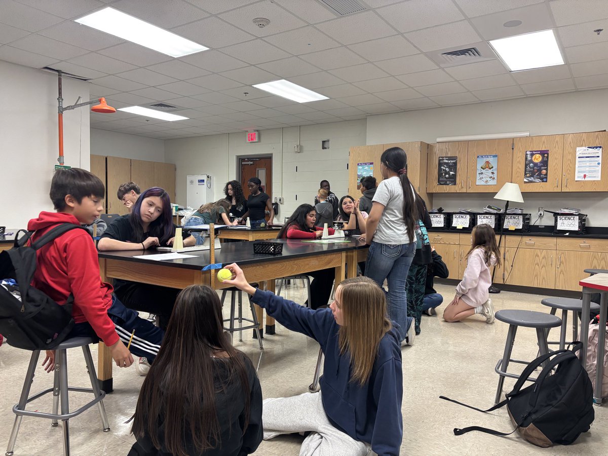 Canyon Middle School tweet media