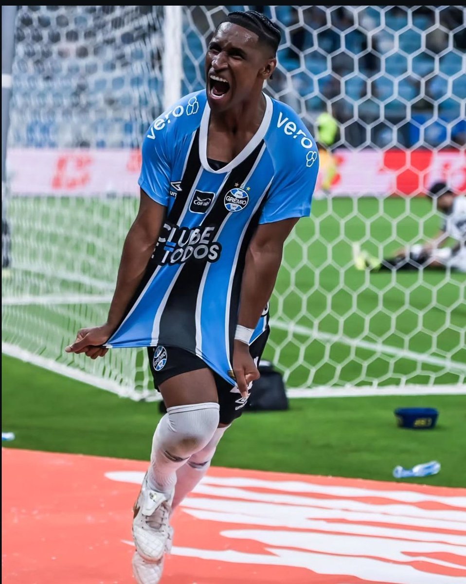 O GREMISTA TETÊ!!!
Como é bom ter jogador que representa a camisa