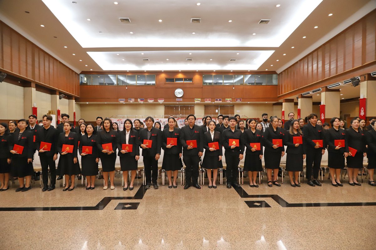 BFITSThailand's tweet image. Proud moments at the SW BFITS Program 🌟 Our bright teachers were recognized for outstanding leadership and excellence in learning—honoring the work that happens daily in the classroom and beyond 🚀

#SW #BFITSProgram #ShineWithBFITS #JoinSW #TeachInThailand 🇹🇭