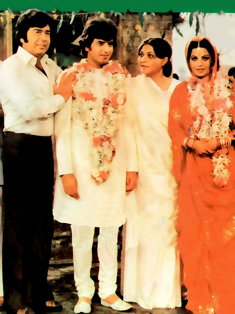 BombayBasanti's tweet photo. Remembering actor/producer/character artist, one of the biggest stars of Bhojpuri cinema, #SujitKumar
With #Jeetendra #NirupaRoy #SulkshanaPandit (Khandaan)
#RajeshKhanna #AsitSen (Aaradhana)
#RajeshKhanna #SharmilaTagore (Amar Prem)
Your fav? https://t.co/kb1G3oLaPi