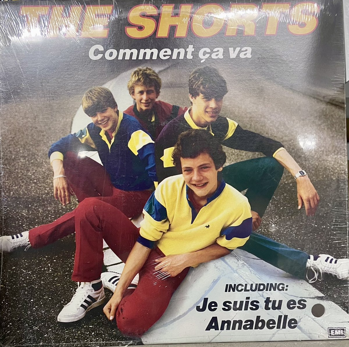 ScottBeadle777's tweet photo. Thrift store finds Wed 4 Feb 2026 (not purchased); the last slide is a magazine. #thriftstorefinds #thriftstorerecords #recordcovers https://t.co/NEPfRO5M1N