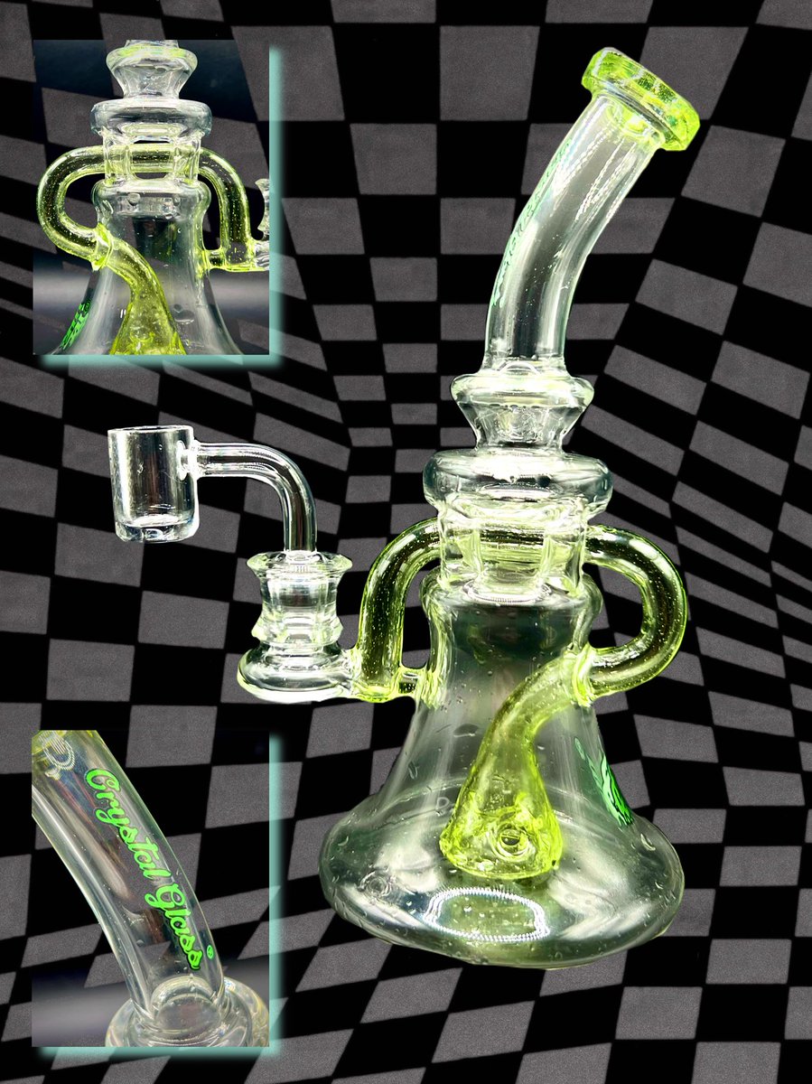 AmericannaRxFam's tweet photo. Quote this with a pic of your dream rig setup / sesh station for an entry in our glass giveaway 🤩

This beautiful banger hanger could be yours 😉

(Must be 21+ &amp; following @AmericannaRxFam )

#giveaway #swag #sweepstakes #freebies #pnw #Mmemberville #mmembervillecommunity https://t.co/A410aRwFjq