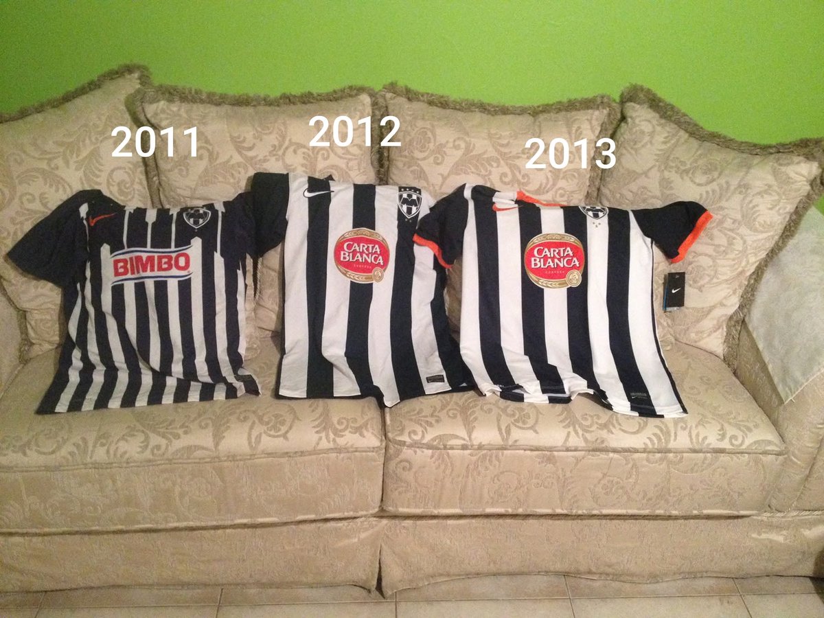 #ChampionsCup <a href="/TUDNMEX/">TUDN MEX</a> <a href="/TUDNUSA/">TUDN USA</a> no le he tomado fotos a todas juntas, pero aquí las 3 primeras.

De la del 2011 solo se vendieron 1945.