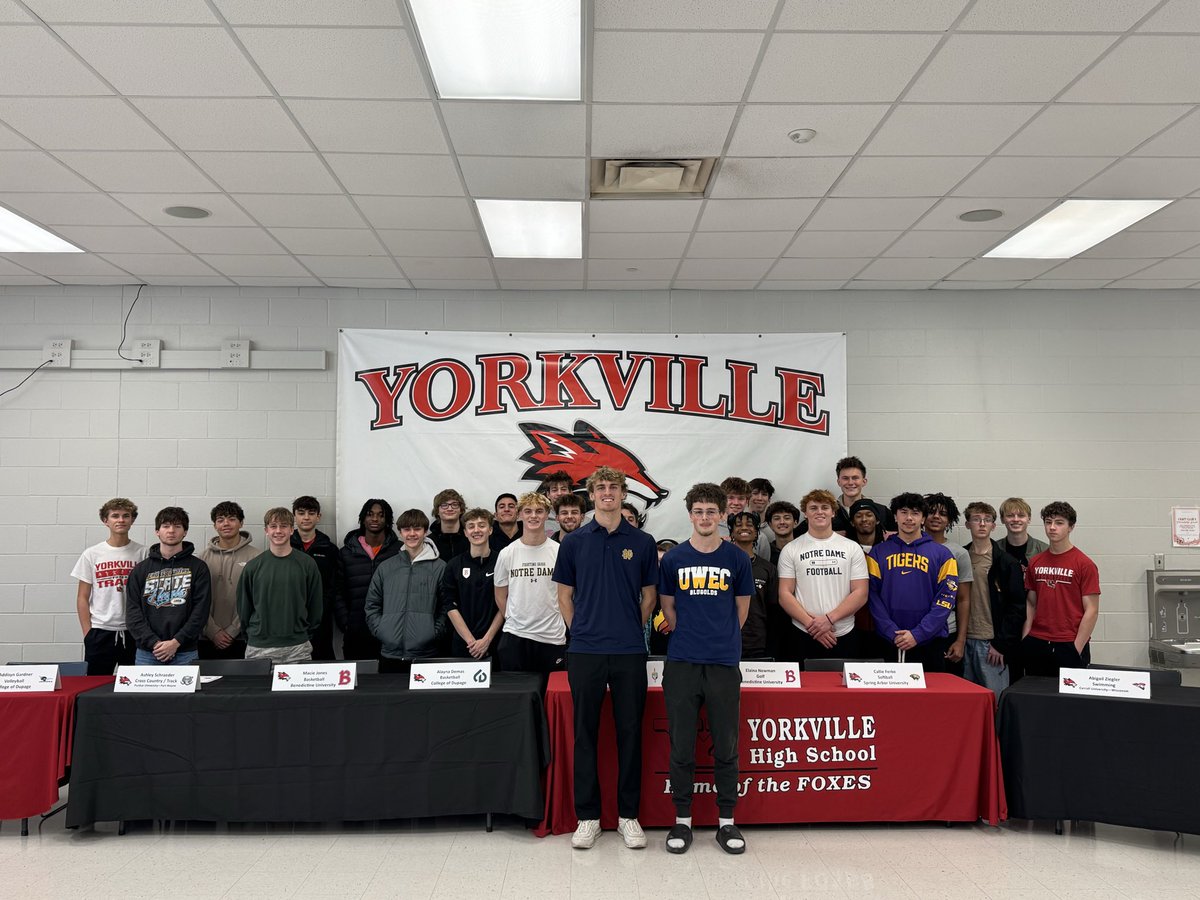 Coach_McCue's tweet image. Congratulations to our college signees! Owen Horeni will continue his track and field career next year at the University of Notre Dame and Jack Kokes at Wisconsin Eau-Claire. YHS Track and Field is very proud of our boys. @YHSAthletics115 @IllinoisRunNews @jwelge96 @MSHeartland_