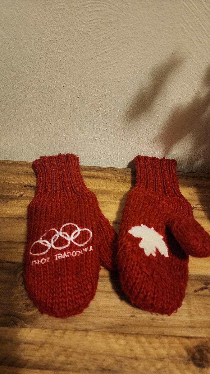 I still have mine! Canadian mittens