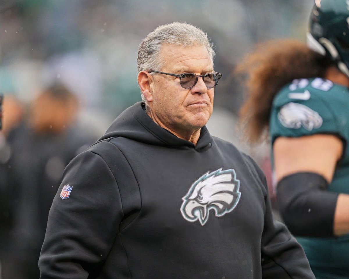 pheaglescentral's tweet image. Jeff Stoutland reportedly grew “frustrated” with his voice not being heard in the #Eagles organization, per @Tim_McManus.

“[Nick Sirianni] and OC Kevin Patullo began incorporating different run designs in an effort to kick start the operation. Stoutland was not consulted about…