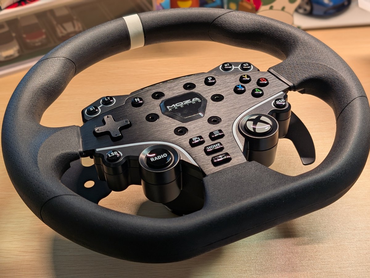 HARU86_GAME's tweet photo. Xboxで使えるMOZA R3買ってみた！ https://t.co/9hrKIfM8QG