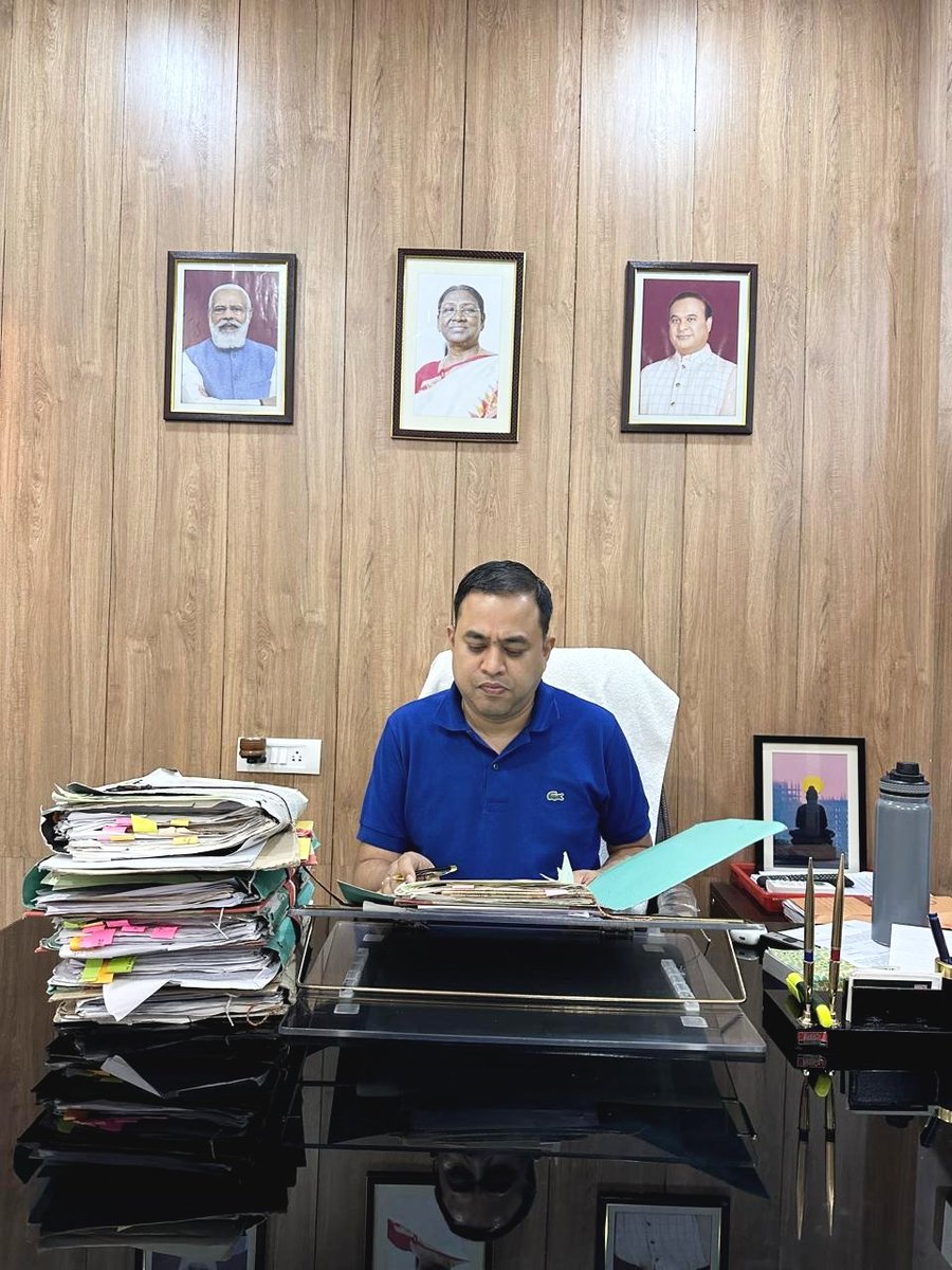 প্ৰতিদিনে নিজৰ কাম সঠিকভাৱে কৰা —
ইয়াৰ পৰাই শক্তিশালী কৰ্মসংস্কৃতি গঢ় লৈ উঠে।