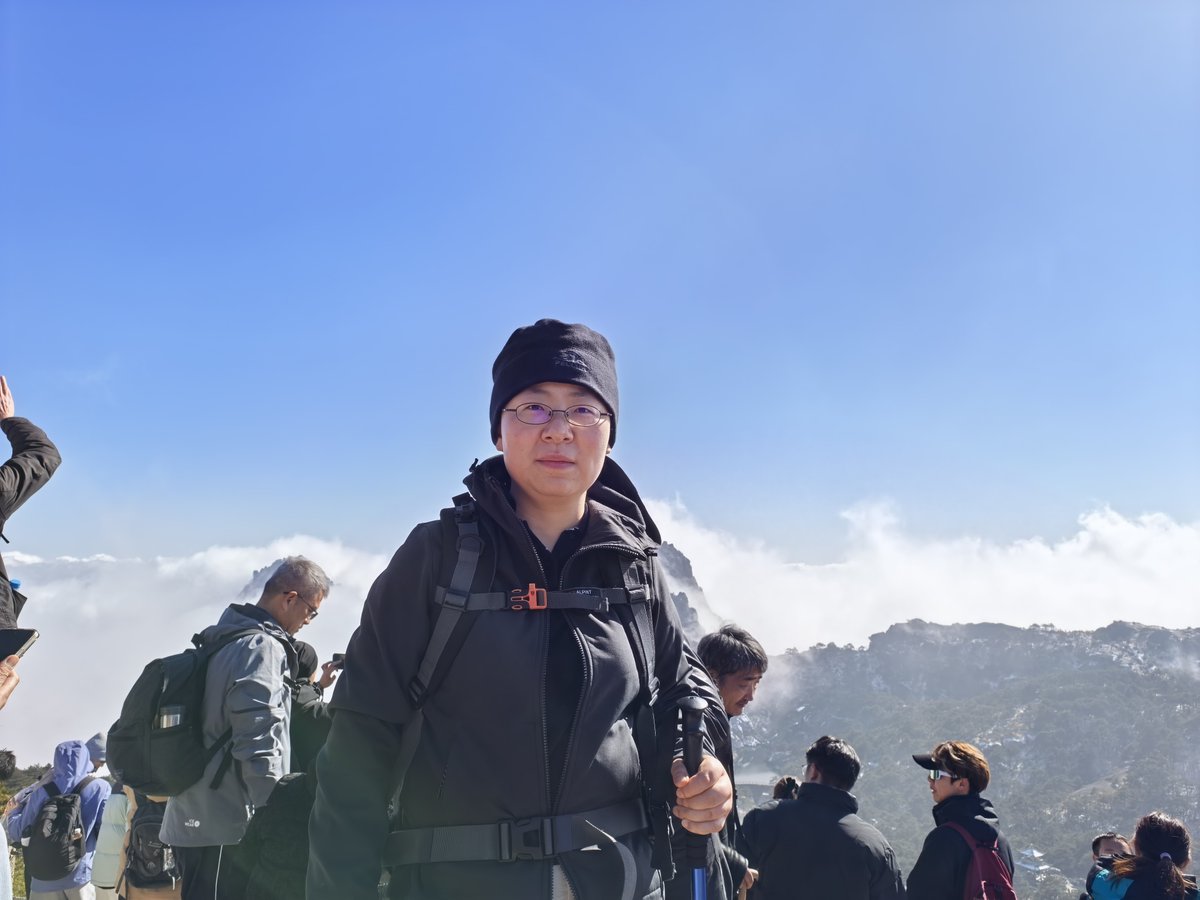 rysoils's tweet photo. 五岳归来不看山，黄山归来不看岳。
See no mountains after the Five Greats, and see no Five Greats after Huangshan. https://t.co/vhIPCHqe8z
