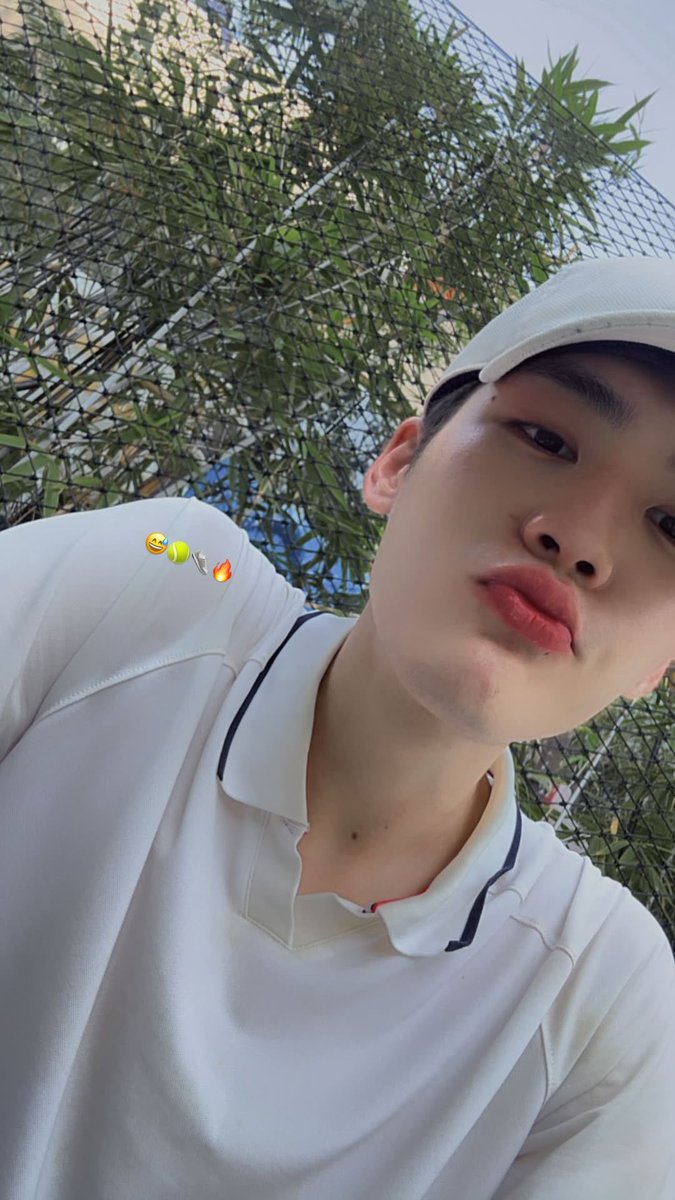 LengTNPOfficial's tweet photo. 🎾🩵✨

~//~ IGs 𝐥𝐞𝐧𝐠𝐬𝐨 𝐔𝐏𝐃𝐀𝐓𝐄 || 2026.02.5

#LengThanaphon https://t.co/waDEOMTfwp