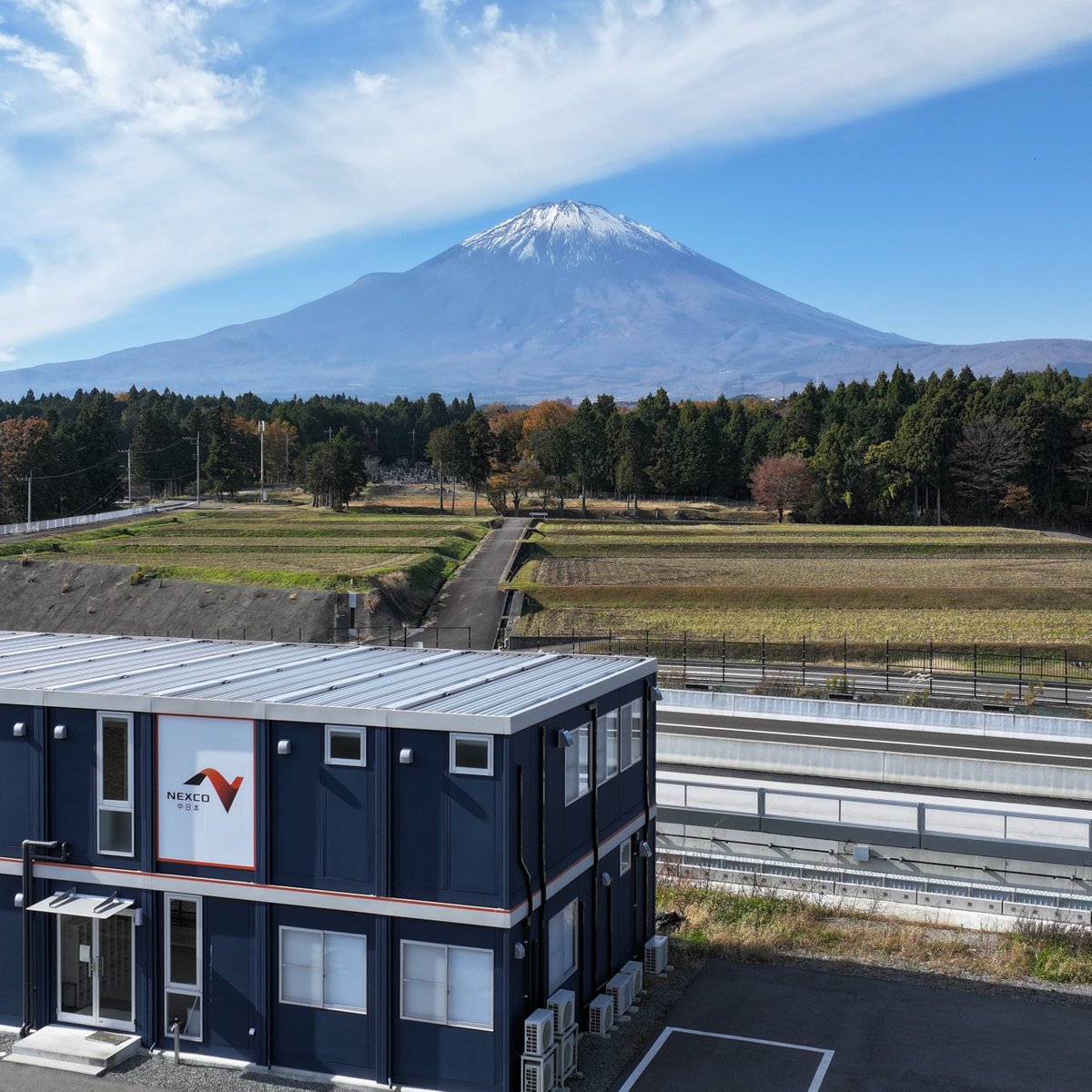 小山事業PR館OPEN！🛣✨】 静岡県小山町にて、#新東名建設 の工事現場