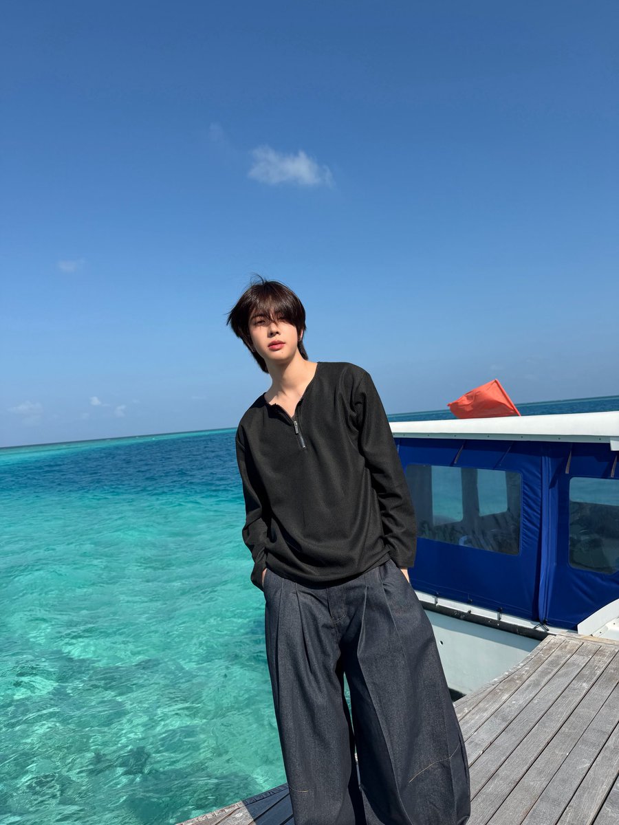 firstone_wnk's tweet image. P'wan in Maldives🏖️
#Firstone