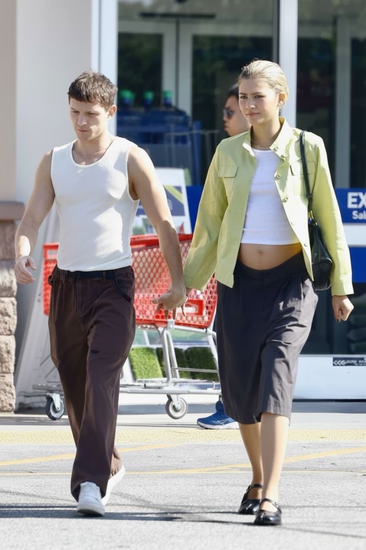 Como assim a Zendaya tá grávida ?