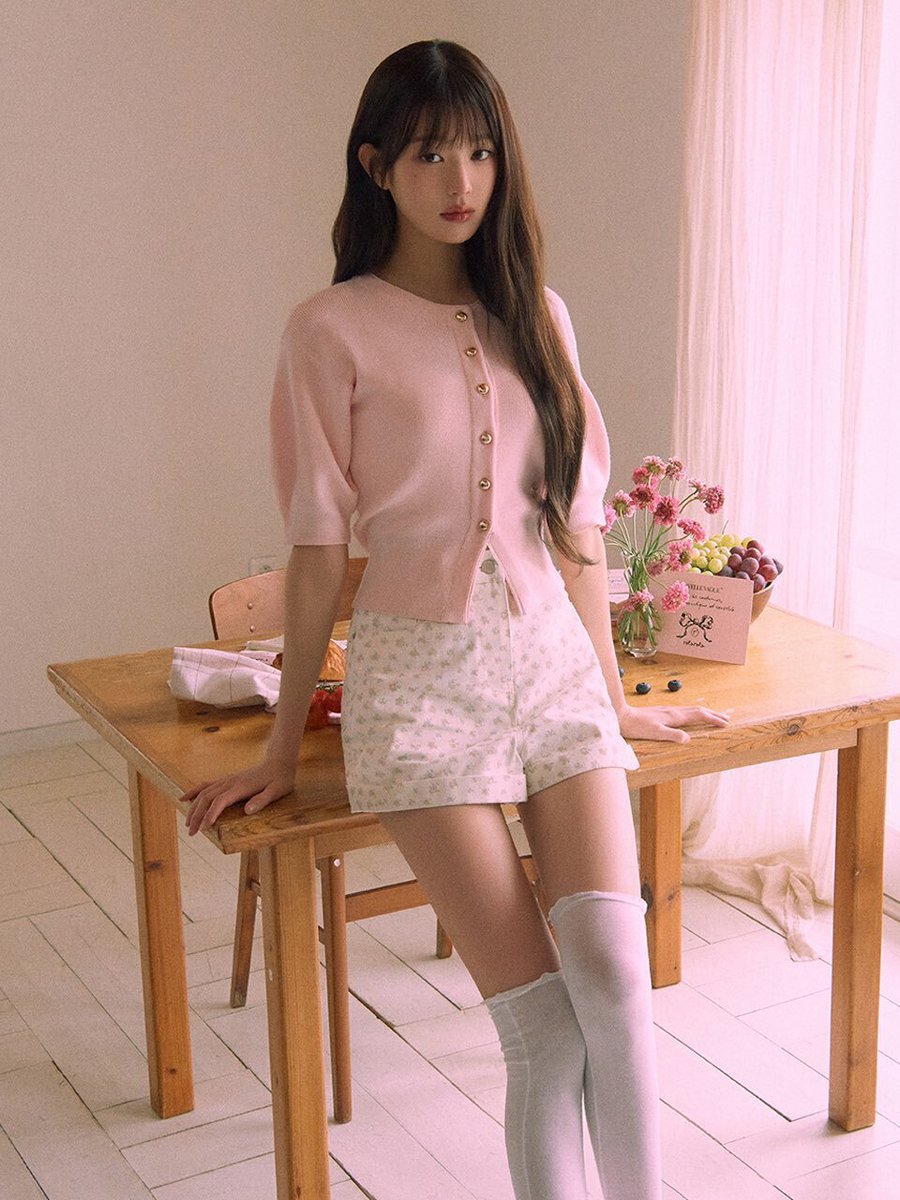 240405 Wonyoung for rolarola 
24 Summer Collection 🍓🍎🩷 

#장원영 #JANGWONYOUNG