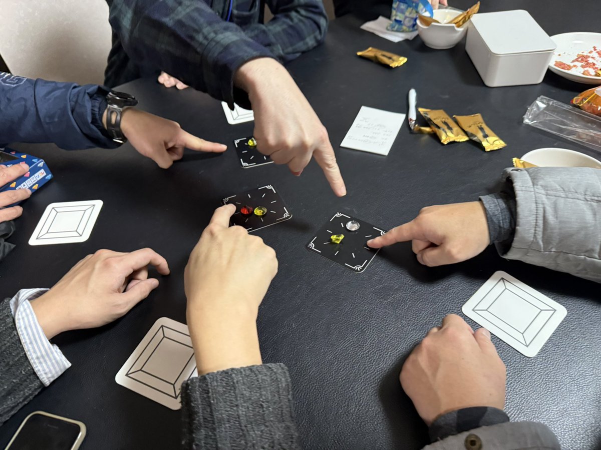 boardgame_guild's tweet photo. 本日、2/5(木)19:30よりボドゲ会を開催します！
参加申込不要💡
ボドゲ200種以上🙌
時間: 19:30〜23:00
場所:東京都港区西新橋3-24-6 5F
参加費:社会人500円、20歳以上大学生無料😊

ボドゲの持込み歓迎🙌
自作ボドゲの試遊OK🙆‍♀️

仕事帰りや空き時間にぜひふらっとお越しください☺️

#ボドゲゴー https://t.co/D9xty7IXO3