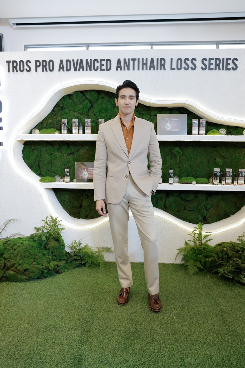around_ent's tweet photo. ทรอส เปิดตัวนวัตกรรมกู้ผมร่วง “TROS PRO Advanced Anti-Hair Loss Series” ชวนนักแสดงหนุ่มมากความสามารถ “ก๊อต จิรายุ” ร่วมเจาะลึกปัญหาเส้นผม พร้อมผู้เชี่ยวชาญ เผยเคล็ดลับวิทยาการล่าสุดจาก “สารสกัดเหงือกปลาหมอ” การันตีด้วยรางวัลระดับสากล
#TROSPRO #TROS #TROSTHAILAND
#หยุดผมร่วงแบบรู้ทันต้นเหตุ #คราวนี้ผมมาอย่างแน่น
#NeoCorporate #นีโอคอร์ปอเรท
อ่านข่าวเพิ่มเติม
📍https://t.co/ad9rUHBorG
พิสูจน์ความโปรในการกู้ผมร่วง เสริมความมั่นใจให้หนุ่ม ๆ ด้วย TROS PRO Advanced Anti-Hair Loss Series ได้แล้ววันนี้ที่ร้านค้าทั่วประเทศ และช่องทางออนไลน์ Shopee : https://t.co/Mzaj5shkNJ Lazada : https://t.co/5ORkw2Txvs Konvy : https://t.co/hLL5scUU39 พร้อมติดตามกิจกรรมและเคล็ดลับการดูแลตัวเองเพิ่มเติมได้ทาง Facebook https://t.co/L5vc1zeYa5 และ TikTok https://t.co/rDsXSTXkrB