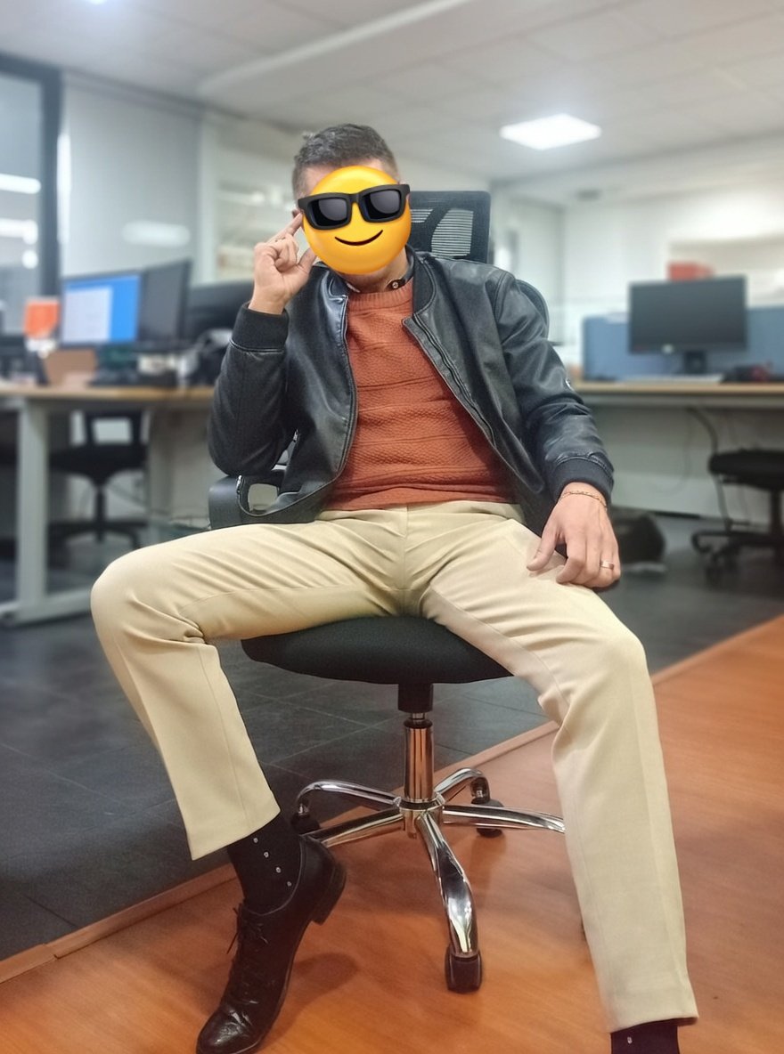Colombian_Suit-Fetish tweet media