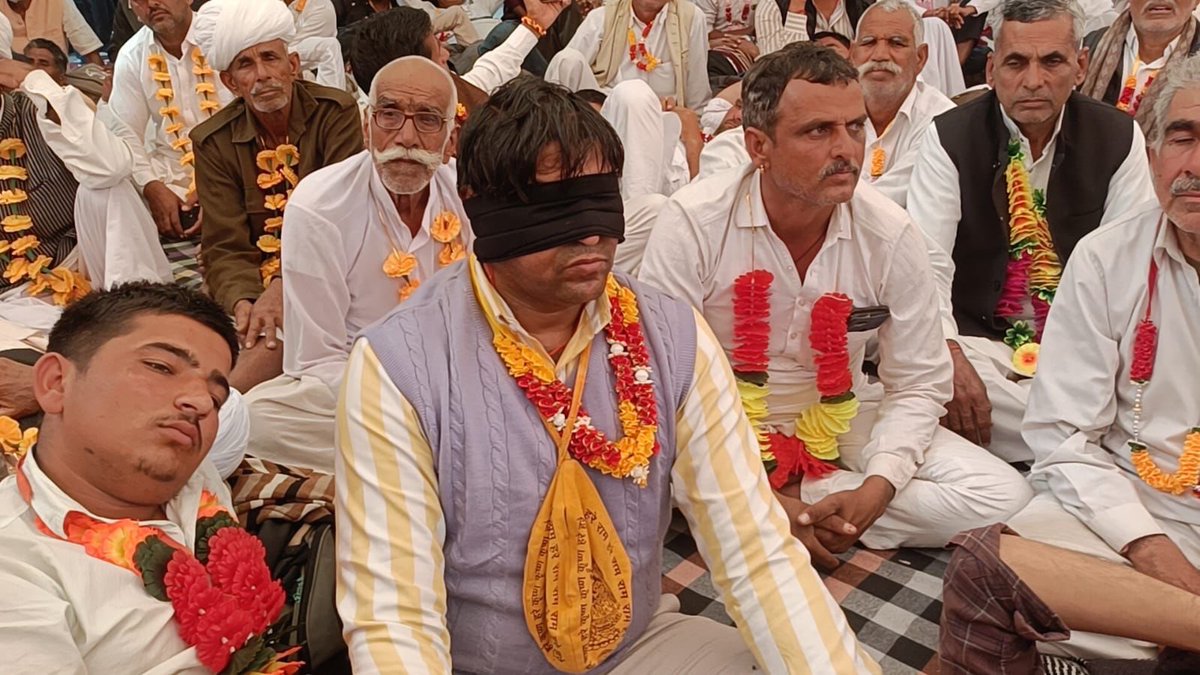 KavitaaBishnoi's tweet photo. बीकानेर महापड़ाव का चौथा दिन 

#खेजड़ी_बचाओ #खेजड़ी_बचाओ_महापड़ाव #खेजड़ी_बचाओ_पर्यावरण_बचाओ #खेजड़ी_बचाओ_आंदोलन #WeWillSaveKhejari https://t.co/Kr9g3By1Jw