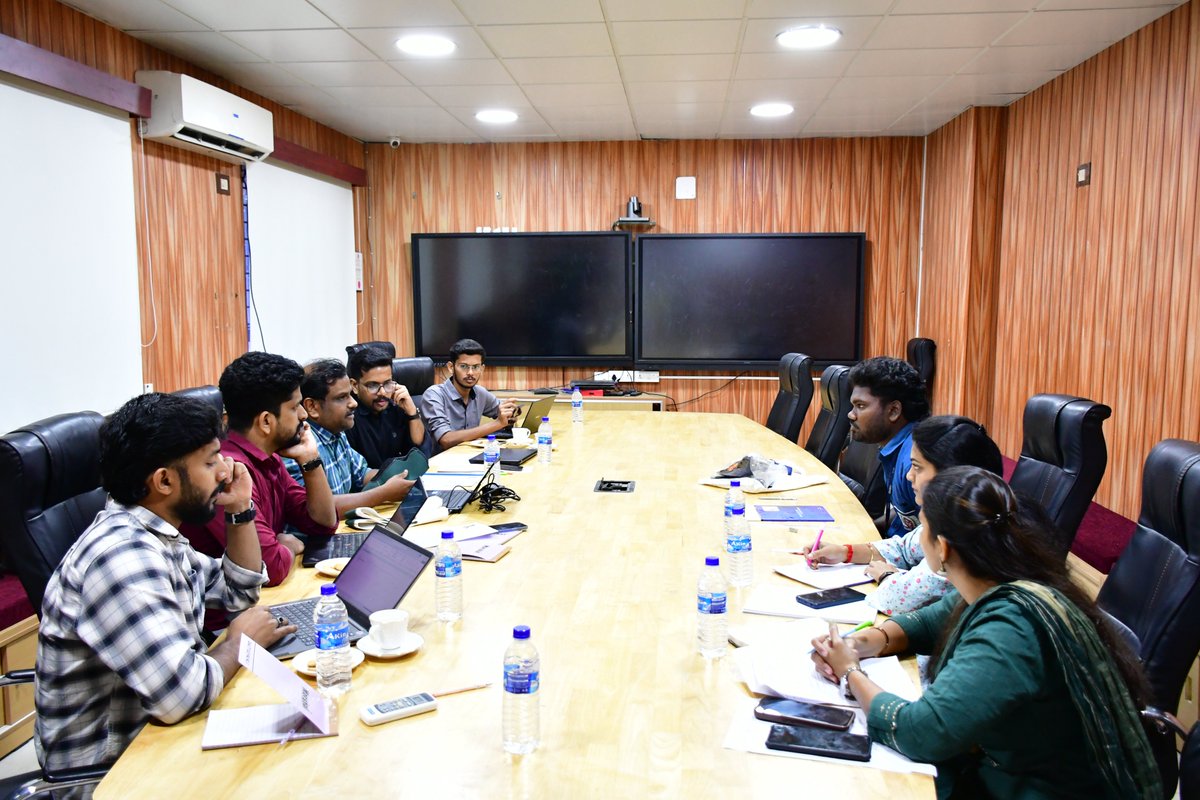 CFTI_Chennai's tweet image. 🎓 Campus Interview!

Campus interview held at CFTI Chennai for our students by Walkaroo International Pvt. Ltd. — great opportunity for placements and industry exposure. Best wishes to all participants! 👏👟

@WalkarooIN @dcmsmeoffice @minmsme 
#CFTI #CampusInterview #Walkaroo