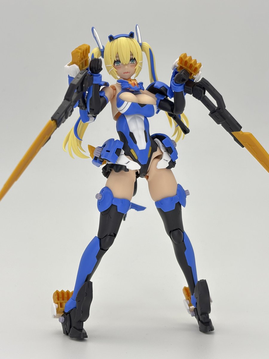 torouniniumu's tweet photo. 斬山碧&ブレードライガーの続き。
ファボアーマーモードとファボアーマーモード(覚醒)
かっこいいと可愛いのバランスが良いなと思います。
#ZOIDE
#メタモルバース https://t.co/UiQP6hbhXJ