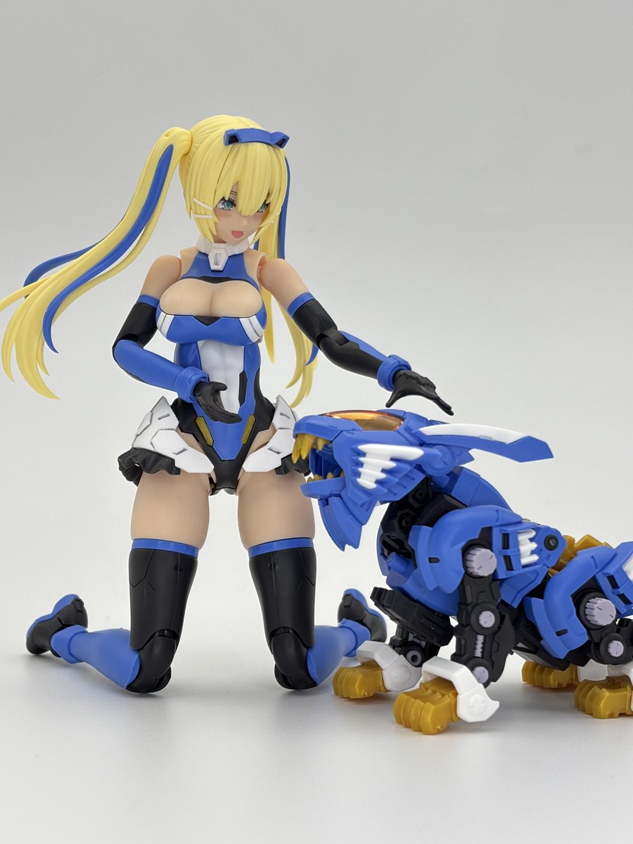 torouniniumu's tweet photo. 斬山碧&ブレードライガーの続き。
ファボアーマーモードとファボアーマーモード(覚醒)
かっこいいと可愛いのバランスが良いなと思います。
#ZOIDE
#メタモルバース https://t.co/UiQP6hbhXJ